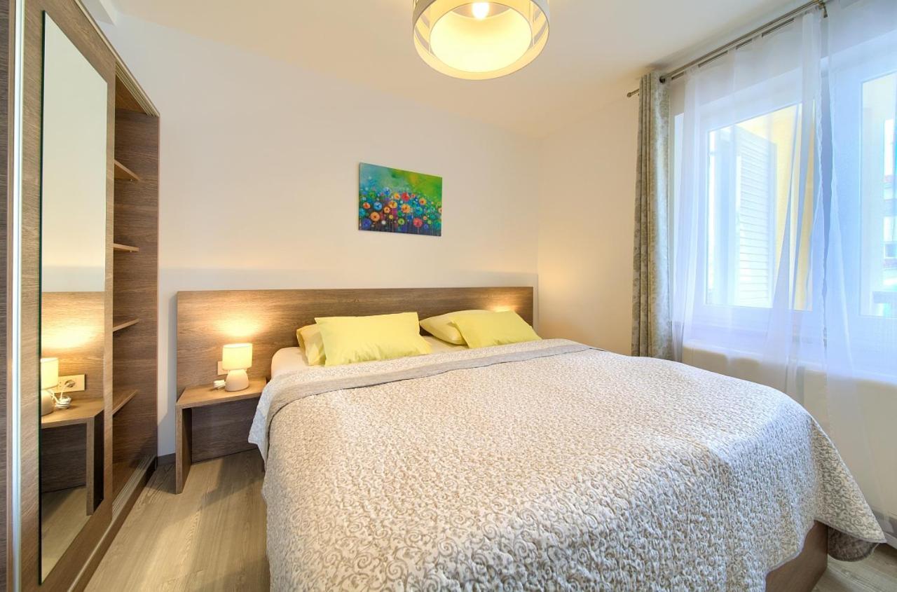 Apartmani Dal Malinska Buitenkant foto