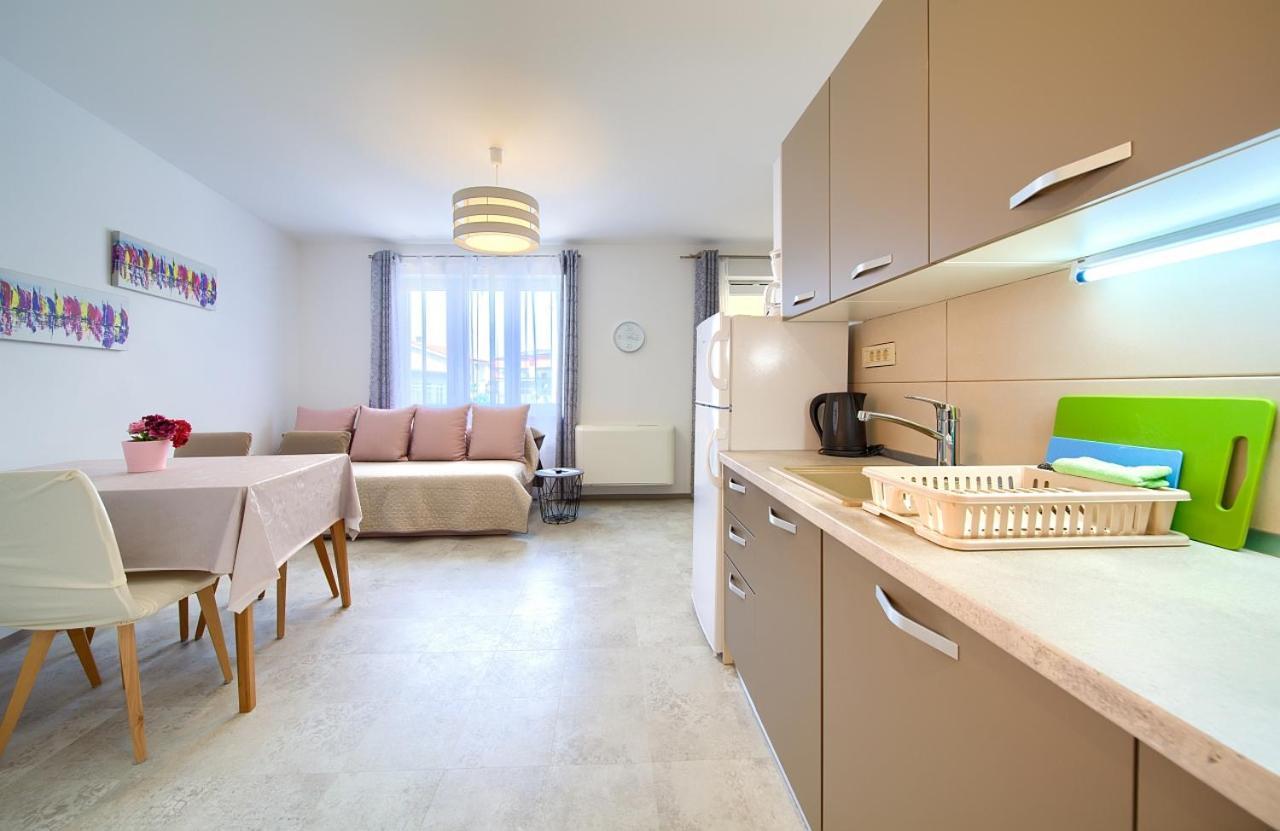 Apartmani Dal Malinska Buitenkant foto