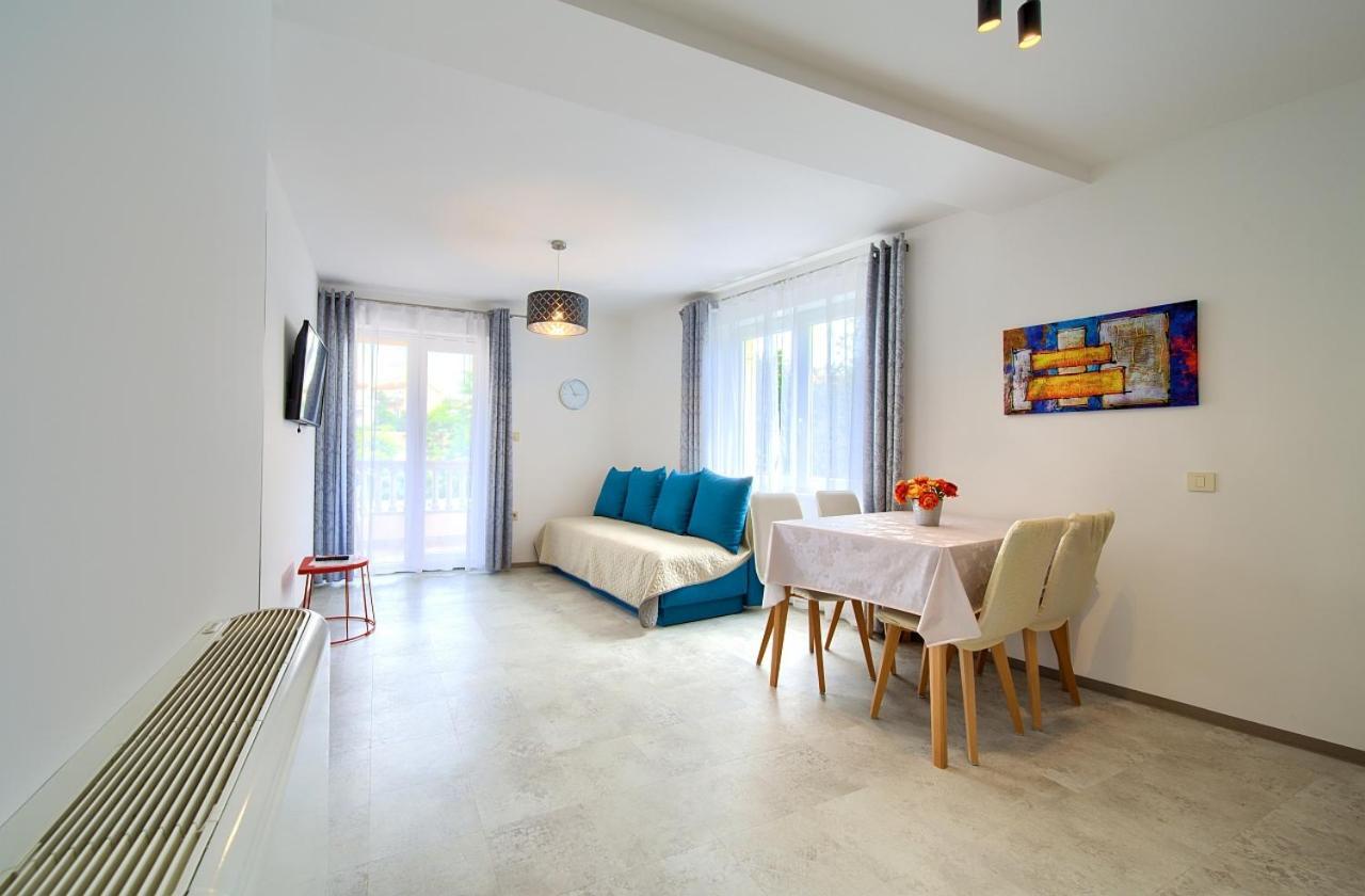 Apartmani Dal Malinska Buitenkant foto