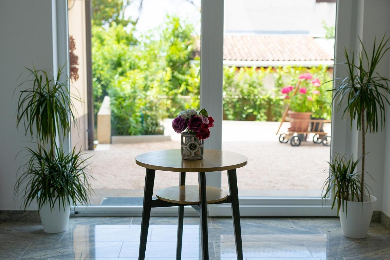 Apartmani Dal Malinska Buitenkant foto