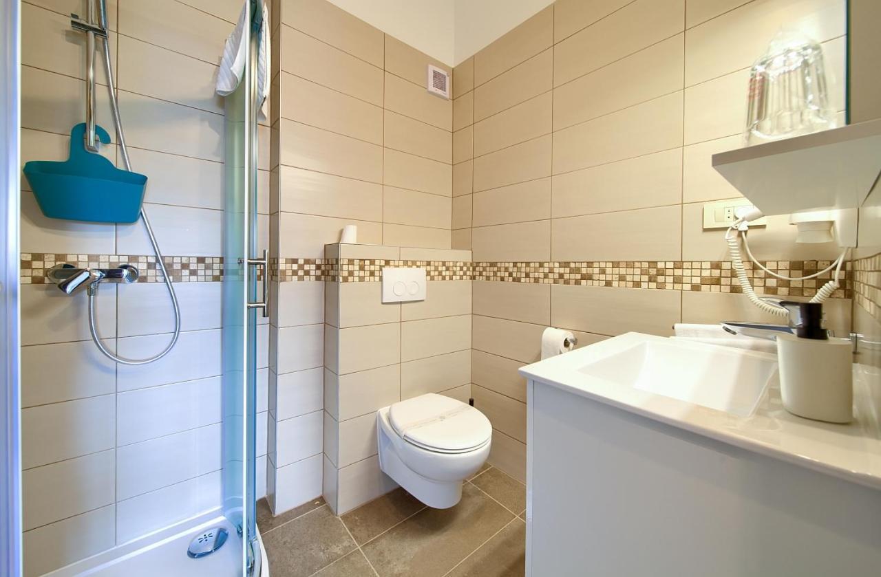 Apartmani Dal Malinska Buitenkant foto