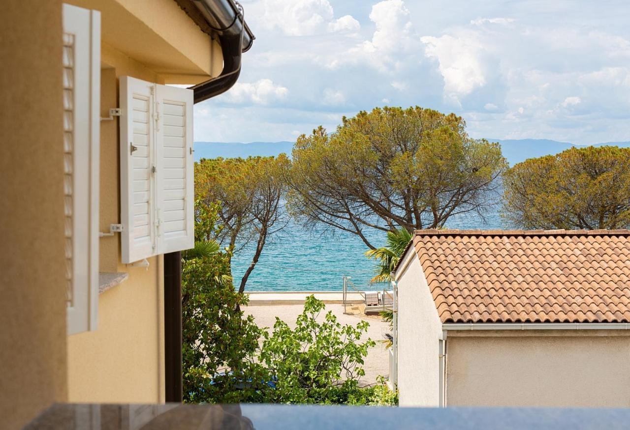 Apartmani Dal Malinska Buitenkant foto
