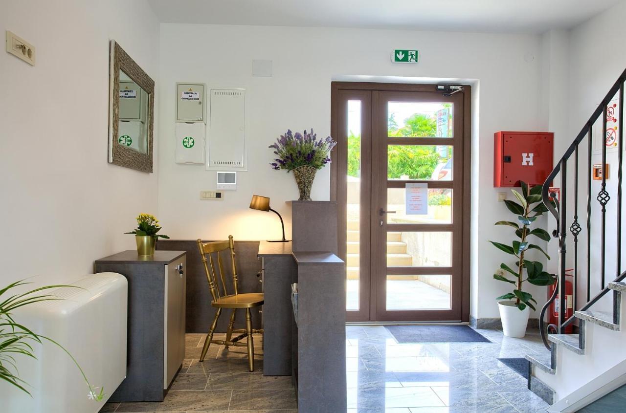 Apartmani Dal Malinska Buitenkant foto